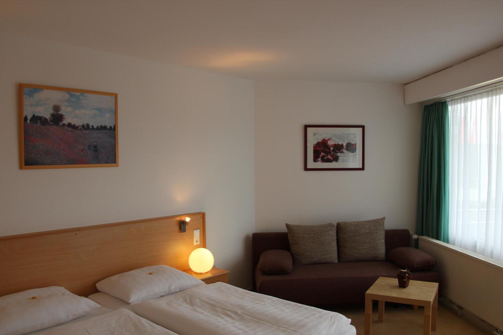 Hotel Deisterblick Бад Нендорф Екстериор снимка